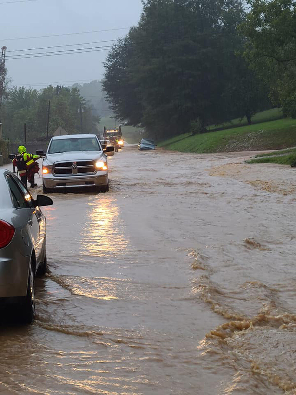 100821-mmn-nws-flooding1-p3.jpg